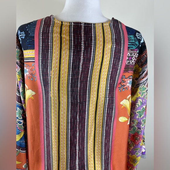 Johnny Was Silk V-Neck Floral and Geometric Tunic Top - Picture 6 of 13